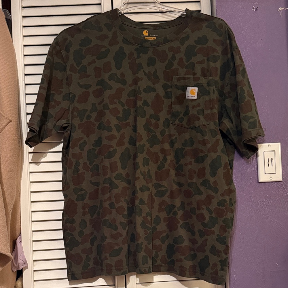 Carhartt Men's Green Camouflage Short Sleeve Tee